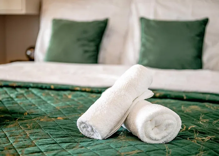 Apartment Noble With Style & Comfort *