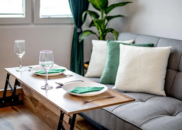 Apartment Noble With Style & Comfort