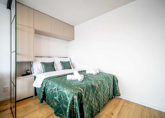 Apartment Noble With Style & Comfort