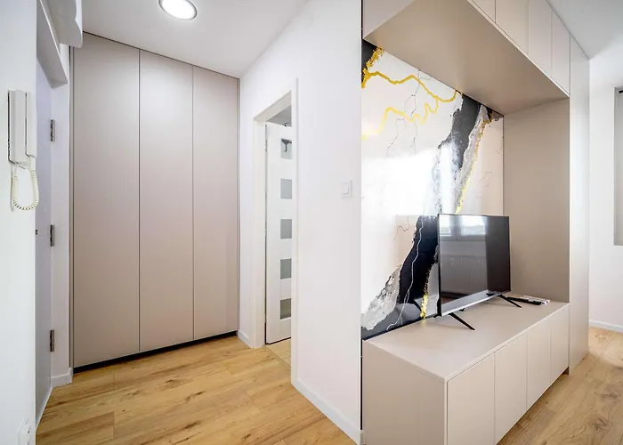 Apartment Noble With Style & Comfort *